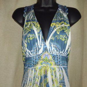 XTC ** Stylish laced sleeveless studded dress in size Large